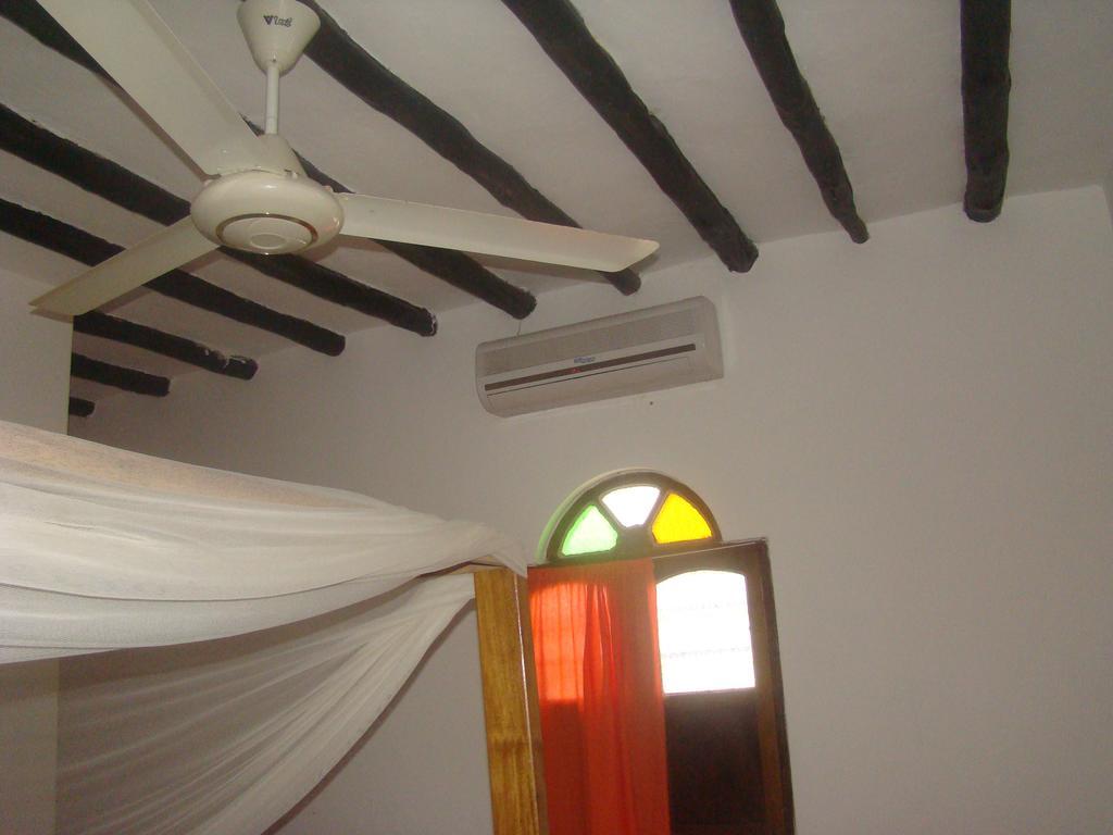 H&h Beach Bungalows Nungwi